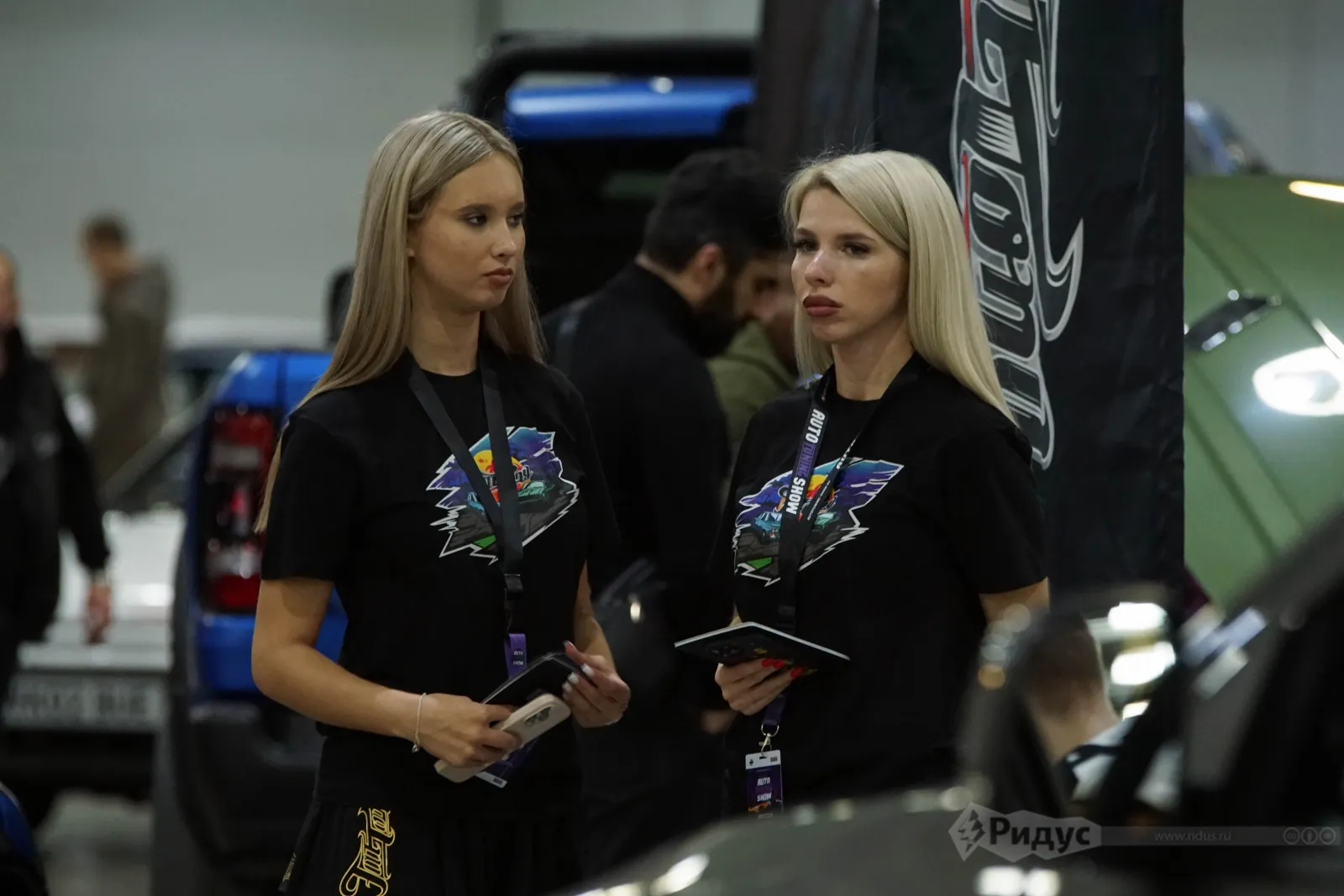 Royal auto show 2016 РґРµРІСѓС€РєРё