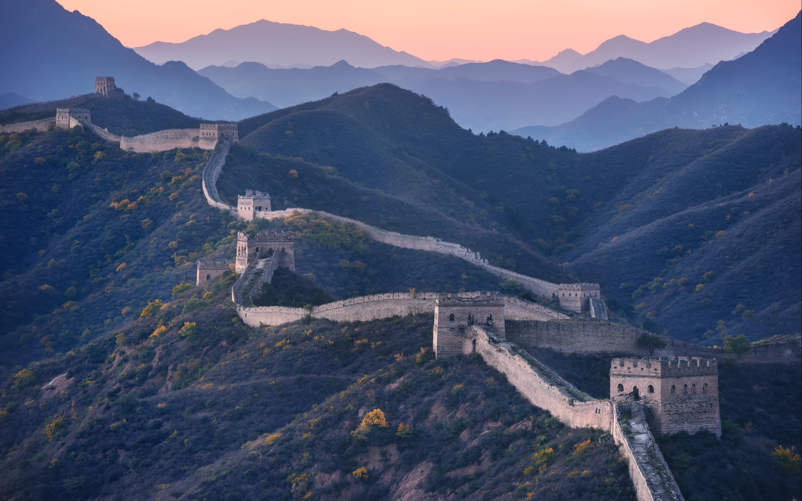 Великая стена википедия. Великая китайская стена Пекин. Великая китайская стена цинхай. Великая китайская стена на китайском. Великая китайская стена (Северный Китай).