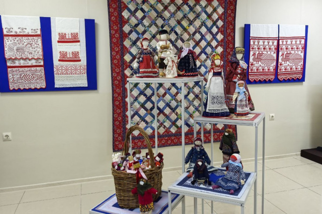 Сотрудники Управления Минюста России по Вологодской области посетили выставку «Золотое зерно традиций» (01.10.2025) Фото 3