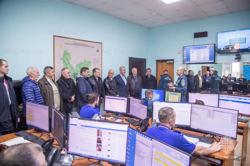 Главное управление МЧС России по Кировской области посетили почётные гости