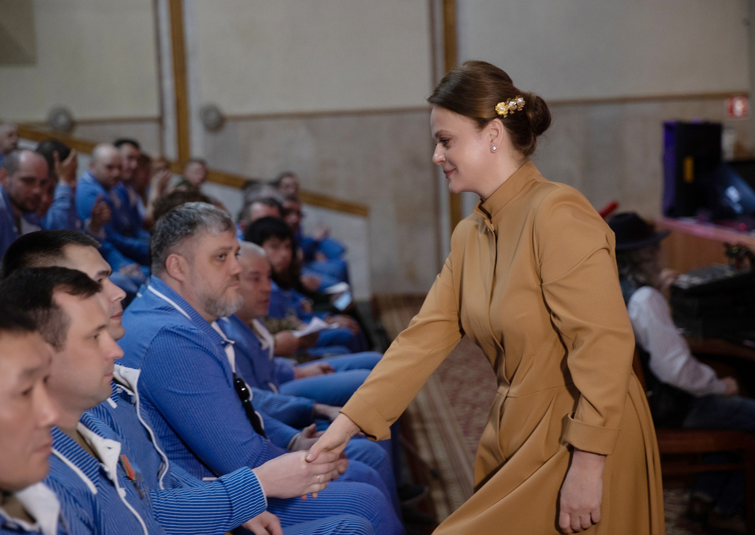 Анна Цивилева вручила награды участникам СВО в преддверии Дня Победы , фото 2
