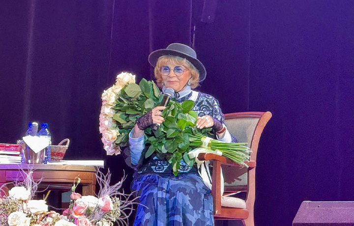 В Туле проходит юбилейный вечер режиссера Аллы Суриковой