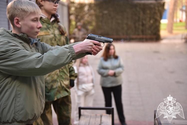 В Курске прошел региональный этап всероссийского патриотического слета кадетских классов Росгвардии