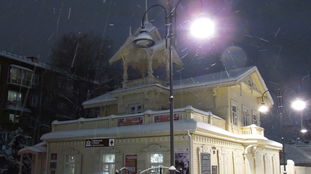 Выставка картин на сказочные темы «За тридевять земель» (6+) откроется в Омске