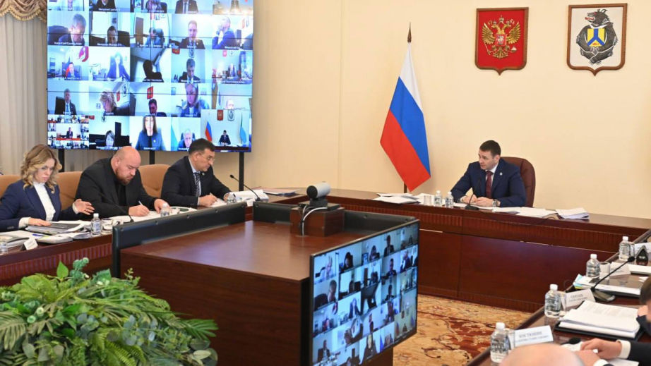 Дмитрий Демешин дал поручения соцблоку Правительства края по главным направлениям работы