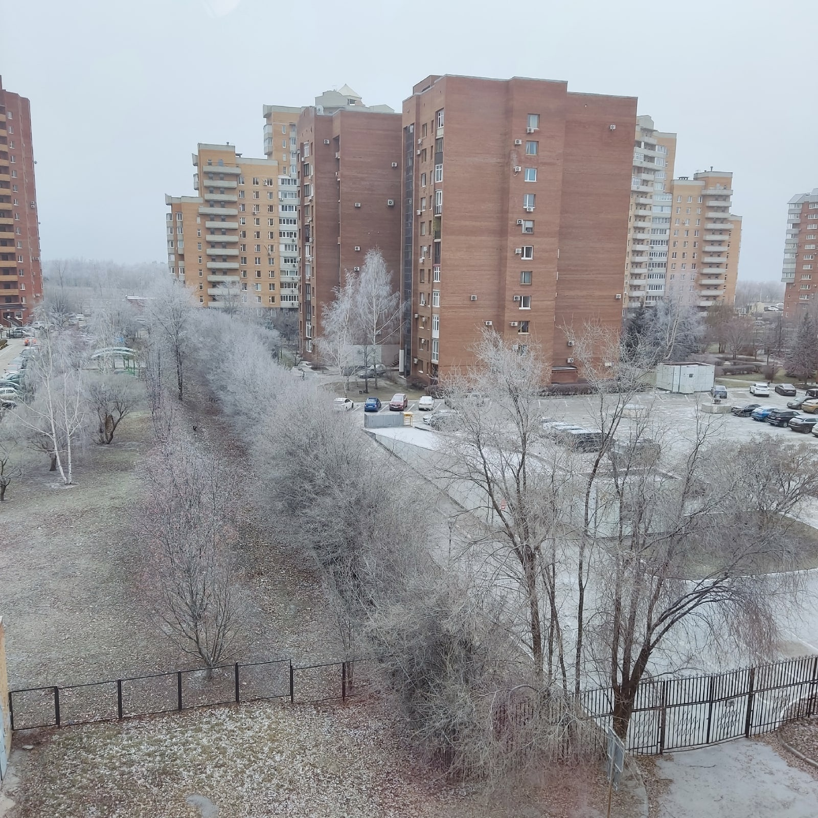 Город повезло. Улица зимой. Город зимой. Зима Россия город. Россия зимой.