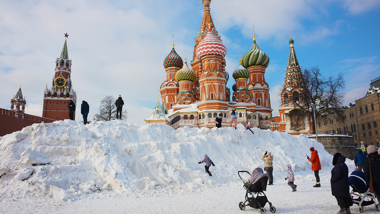 красная площадь снег