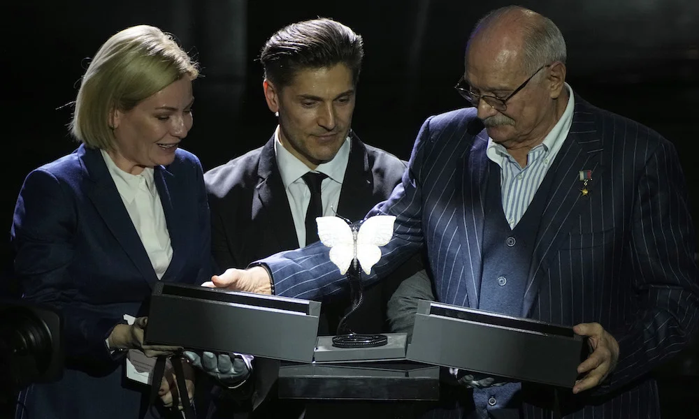 «Бриллиантовая бабочка»: На крыльях мечты