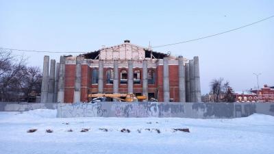 Подрядчика реконструкции театра оперы и балета в Саратове обязали вернуть миллиард рублей