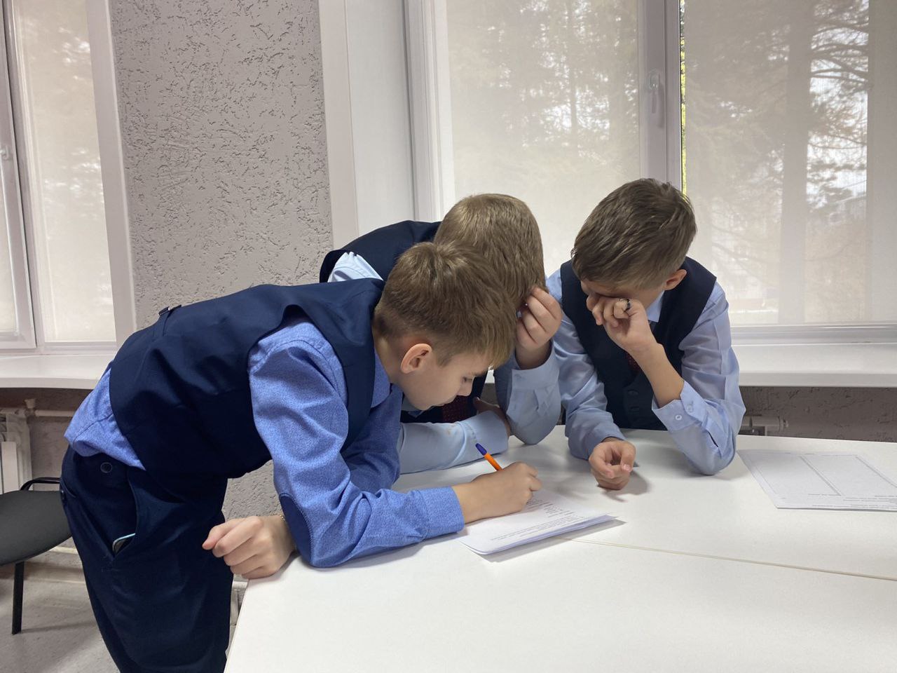 приходить на занятие