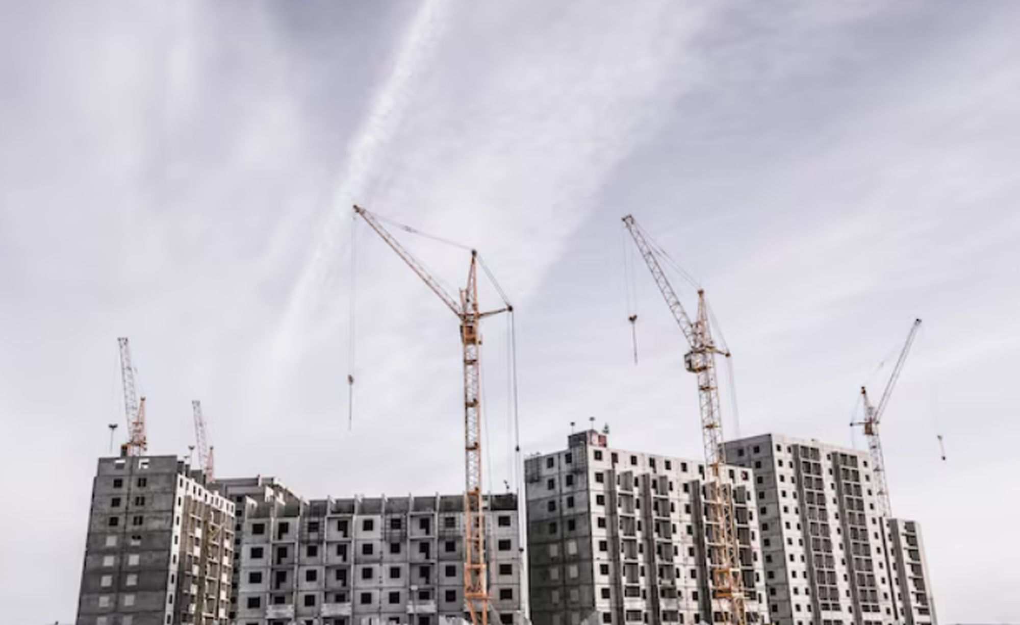 Продажи новостроек в «старой» Москве: смена лидеров, рост цен и тревожные сигналы рынка