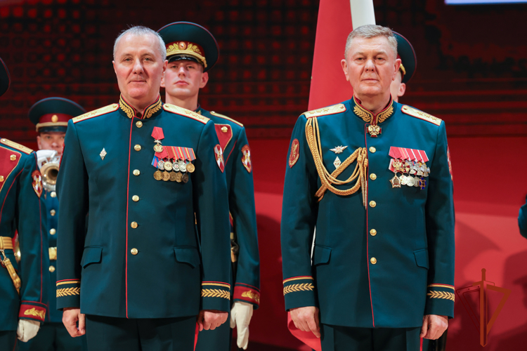Сибирскому округу Росгвардии вручен орден Жукова 