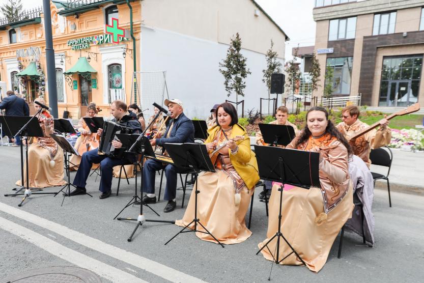 Уфы гуляем песни. Фестиваль на улице.