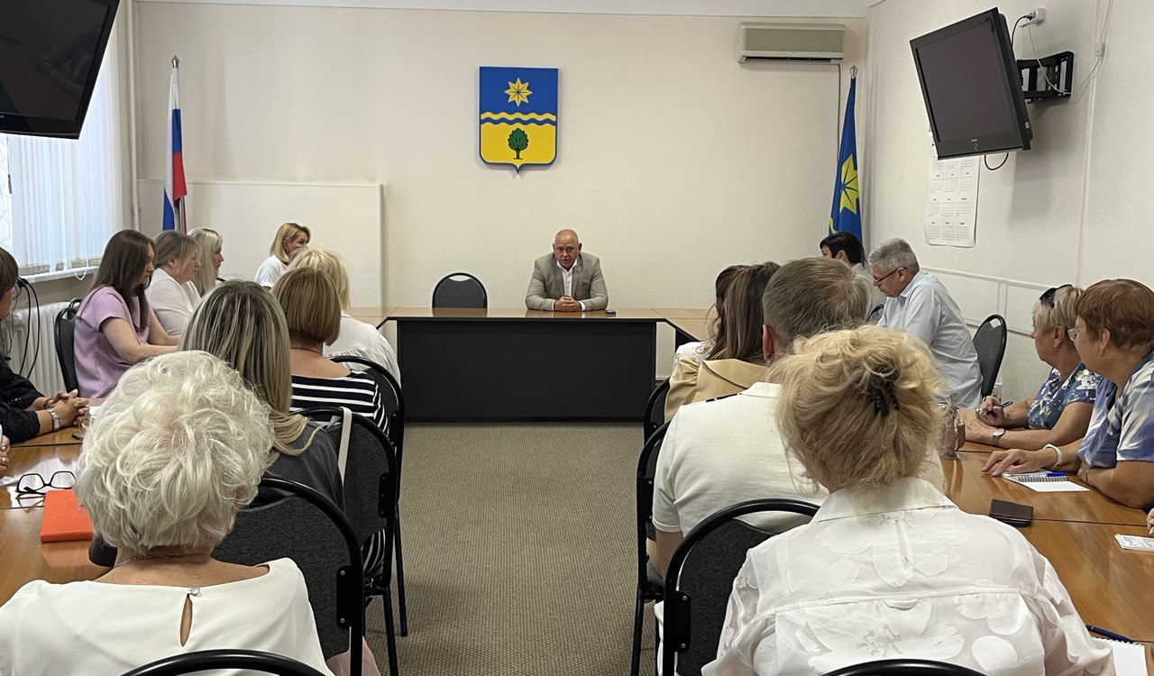 В центре внимания – готовность к новому учебному году