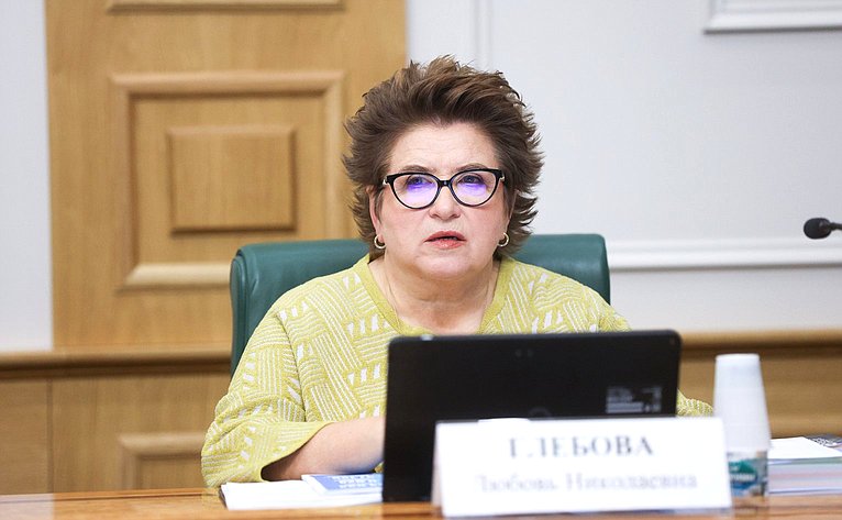 Любовь Глебова