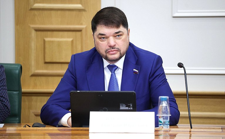 Дмитрий Василенко