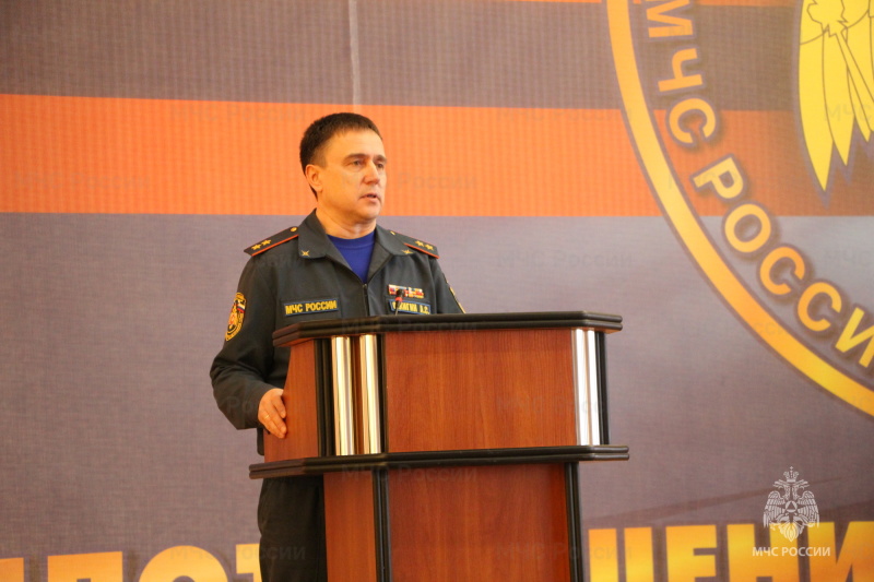 В День добровольца прошло торжественное награждение в стенах Главного управления МЧС России по Республике Крым