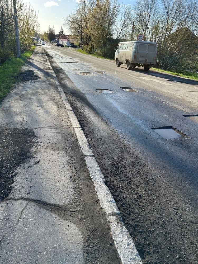 «Весь город перерыли, и ничего не происходит»: в Козельске жалуются на ремонт дорог