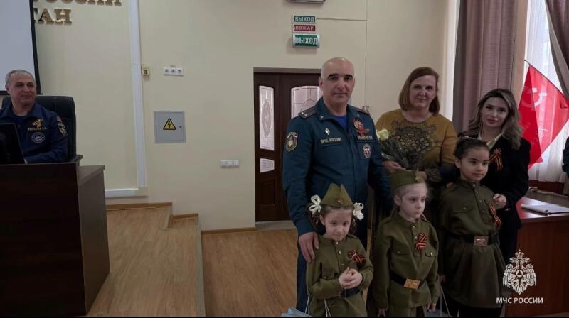 В актовом зале Главного управления МЧС России по Республике Дагестан состоялось торжественное мероприятие, приуроченное к 81-й годовщине Победы в Великой Отечественной войне.