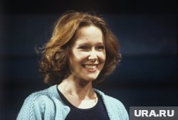 Евгения Симонова с юности загорелась идеей стать артисткой