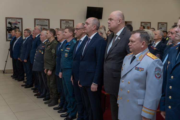 Представители Росгвардии приняли участие в торжественных мероприятиях в День сотрудника органов внутренних дел