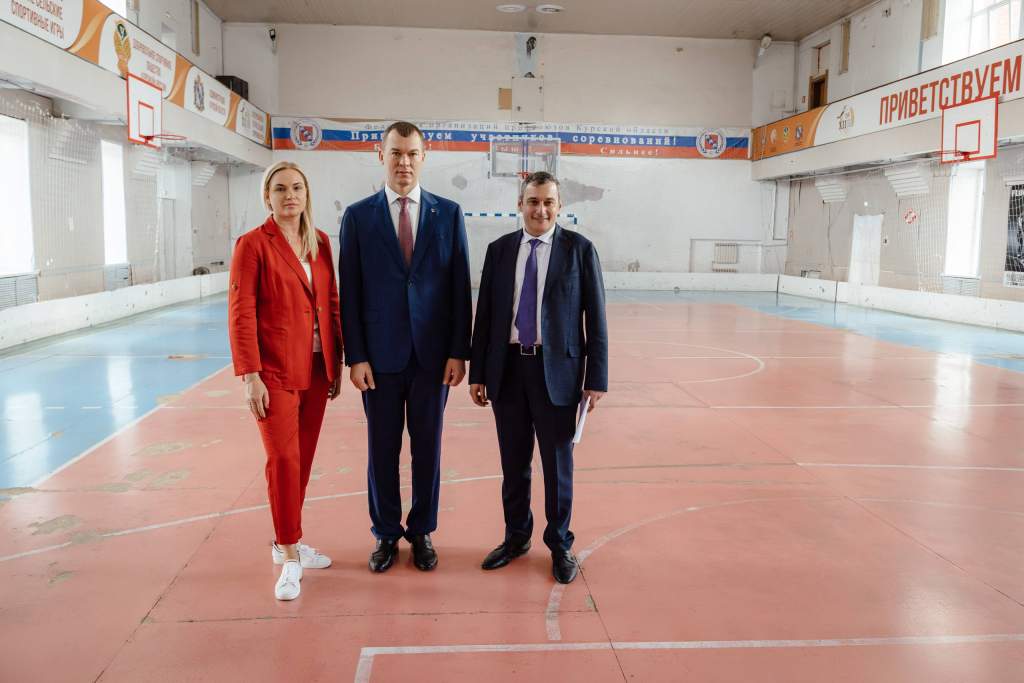 Хинштейн и Дегтярёв оценили спортивные объекты Курской области