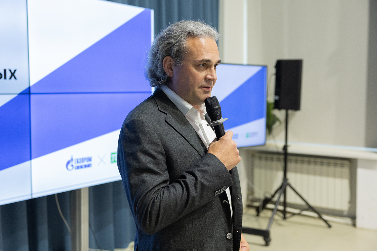 Илья Дементьев 