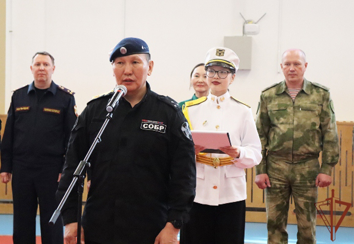 В школе Якутска открылся военно-патриотический класс «Гвардейская смена» 