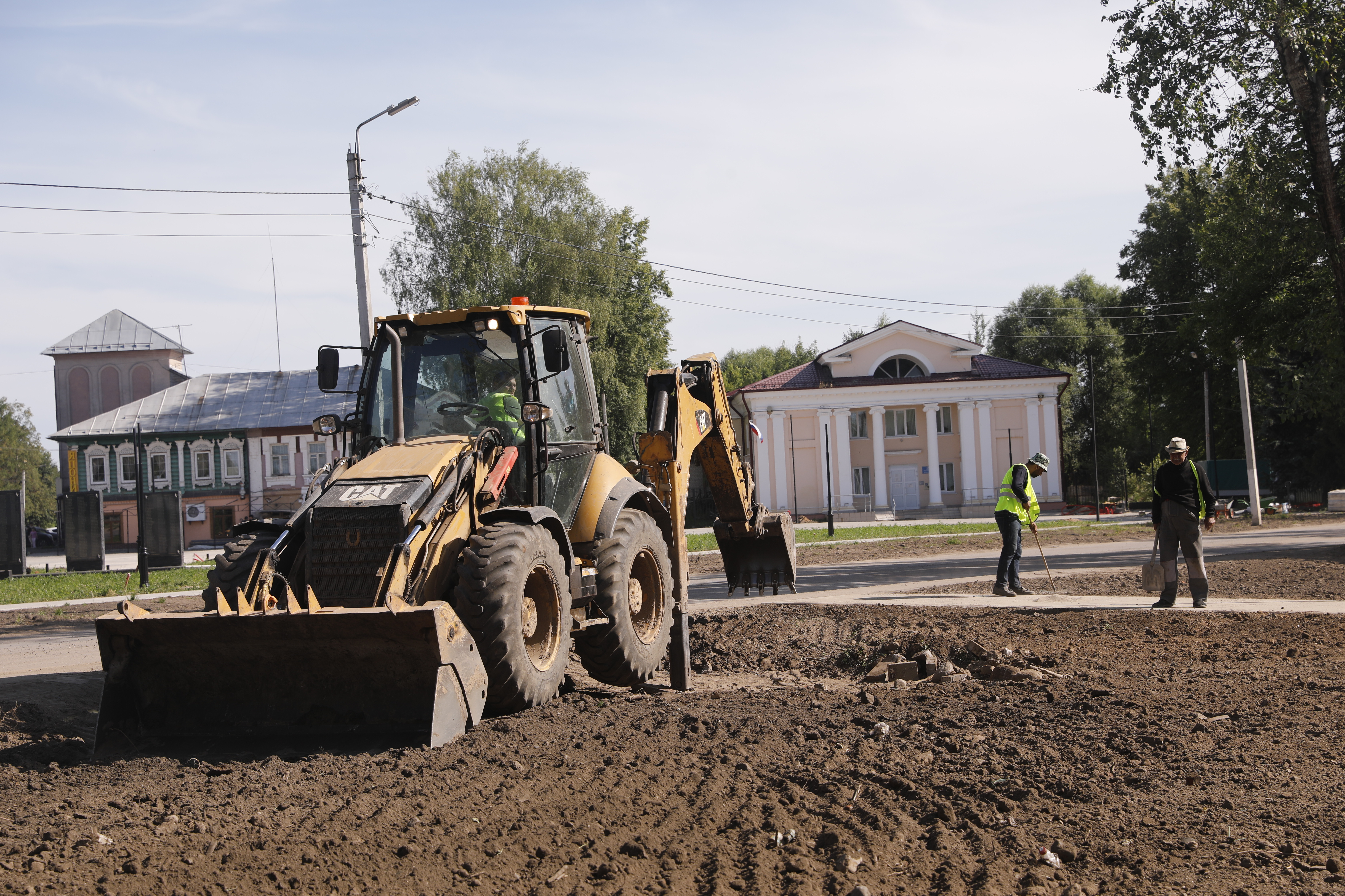 ​Михаил Евраев оценил работы по благоустройству в Гаврилов-Яме