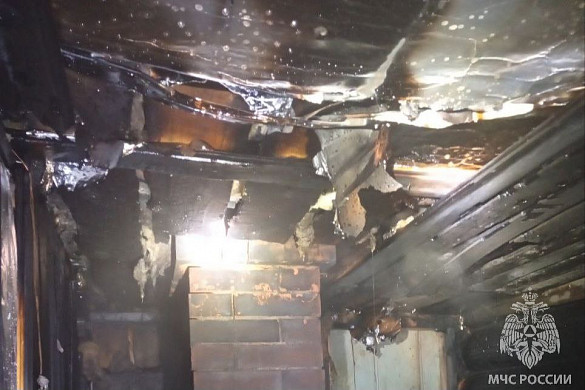 В Ивановской области загорелся частный дом и баня