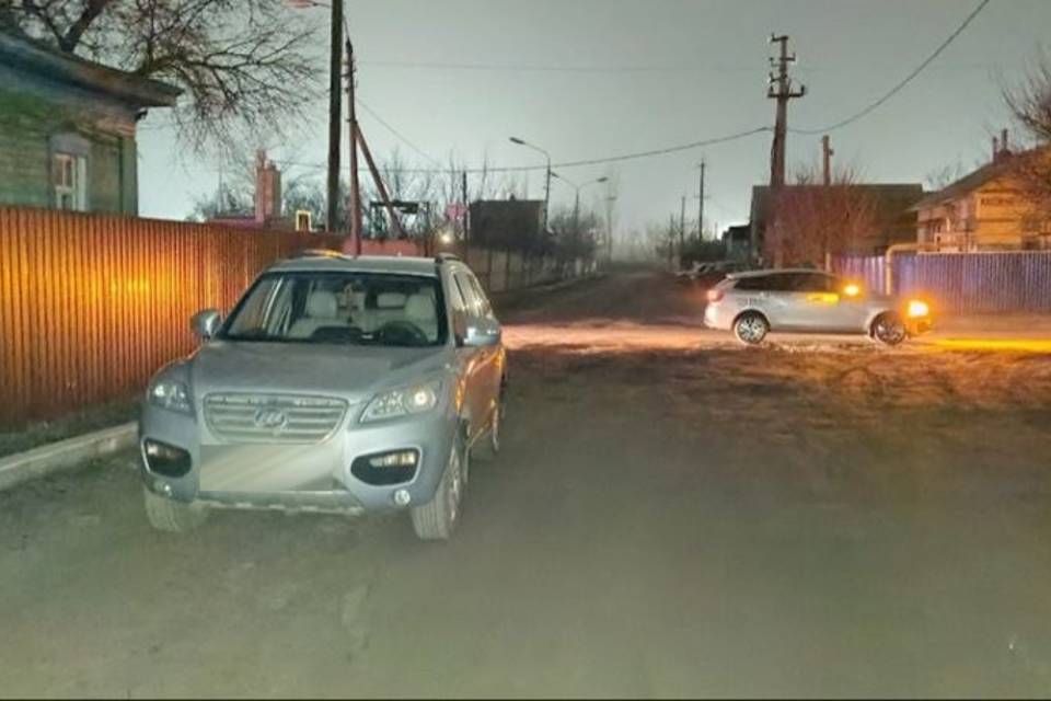 В Суровикино столкнулись два автомобиля: пострадала пассажирка