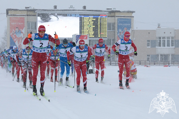 В Сыктывкаре состоялось открытие чемпионатов Росгвардии по лыжным гонкам и служебному двоеборью 