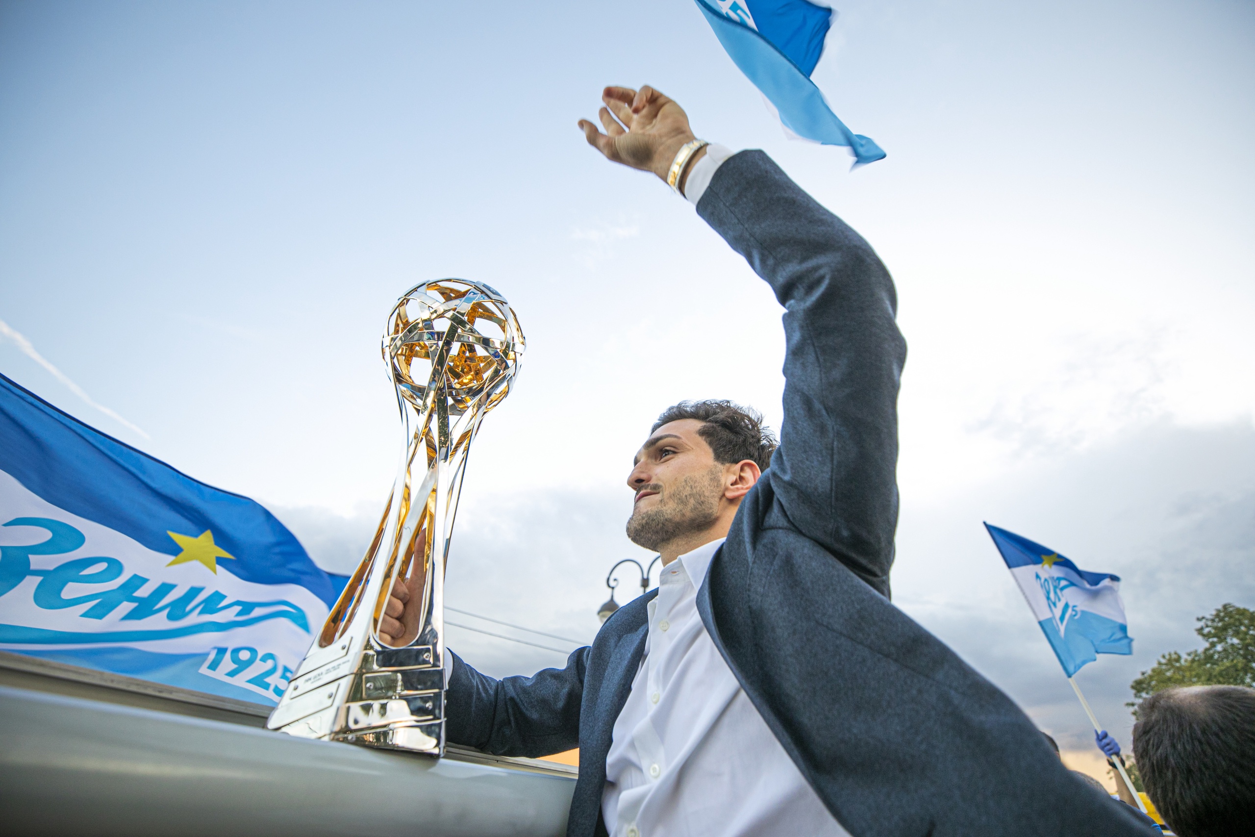 Зенит выиграл. Зенит чемпион 2023. Зенит цска. Зенит (футбольный клуб, санкт-петербург). Трофеи фк зенит.