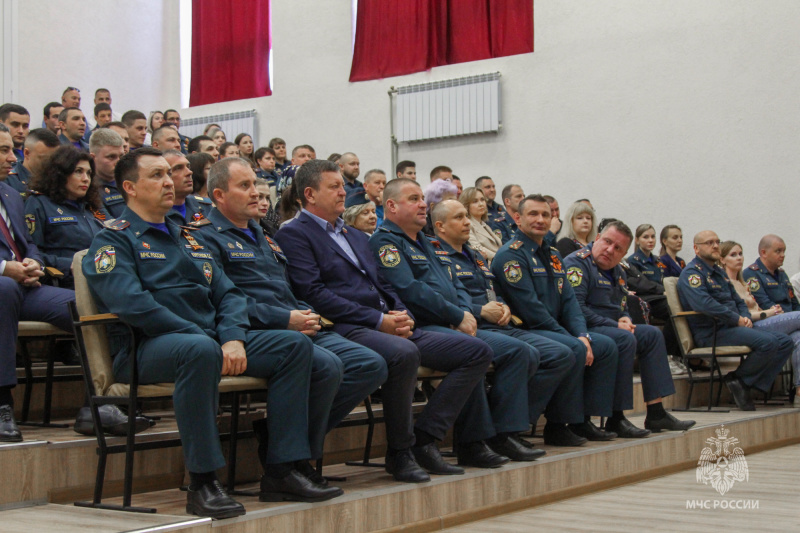 В МЧС России по городу Севастополю прошло торжественное собрание в канун Дня пожарной охраны России
