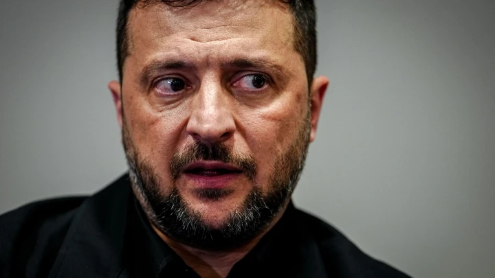 Вот почему Зеленский так корчится: Одно фото - две причины