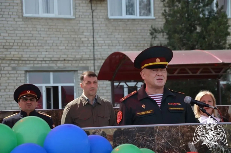 В специальном моторизованном полку махачкалинского соединения прошло торжественное мероприятие, приуроченное к юбилею ведомства