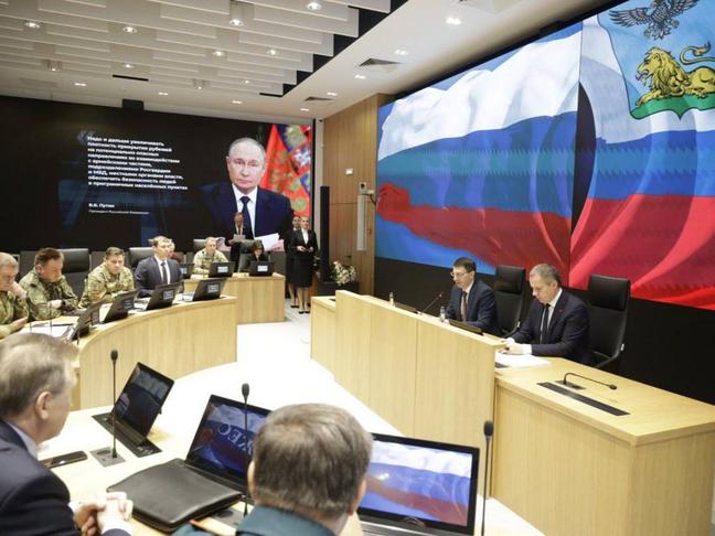 Полпред президента в ЦФО Игорь Щёголев и губернатор Вячеслав Гладков провели совещание - Изображение 