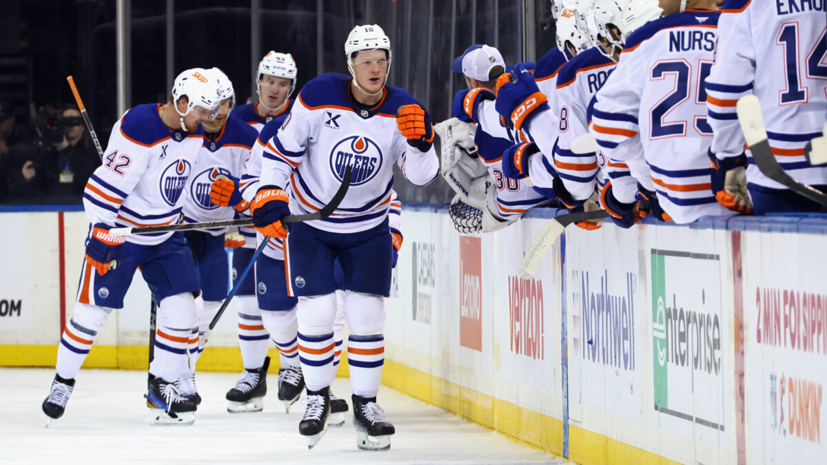 «Эдмонтон» на выезде обыграл «Рейнджерс» в матче НХЛ