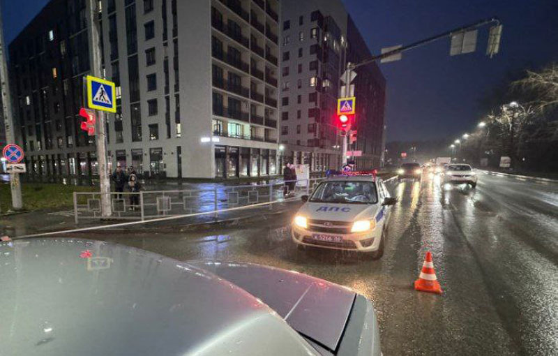 В Березовском водитель сбил 11-летнего мальчика на пешеходном переходе | Водитель сбил 11-летнего мальчика на пешеходном переходе в Березовском