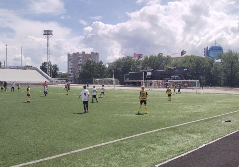 В Самаре проходит футбольный турнир памяти Дениса Ковбы