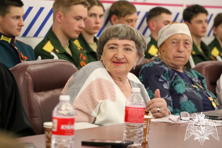 Офицер Росгвардии принял участие в круглом столе, посвященном Дню Победы