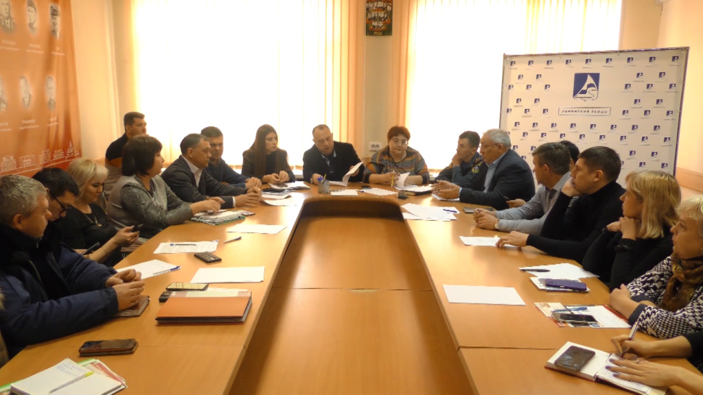 В районных администрациях Астрахани обсудят вопросы обслуживания жилых домов