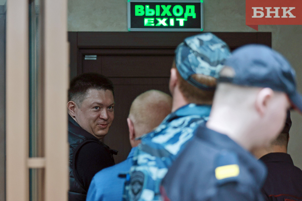 «Мы же в машине договорились»: по новому делу бывшего политтехнолога Сергея Гапликова допросили сотрудников наркодиспансера