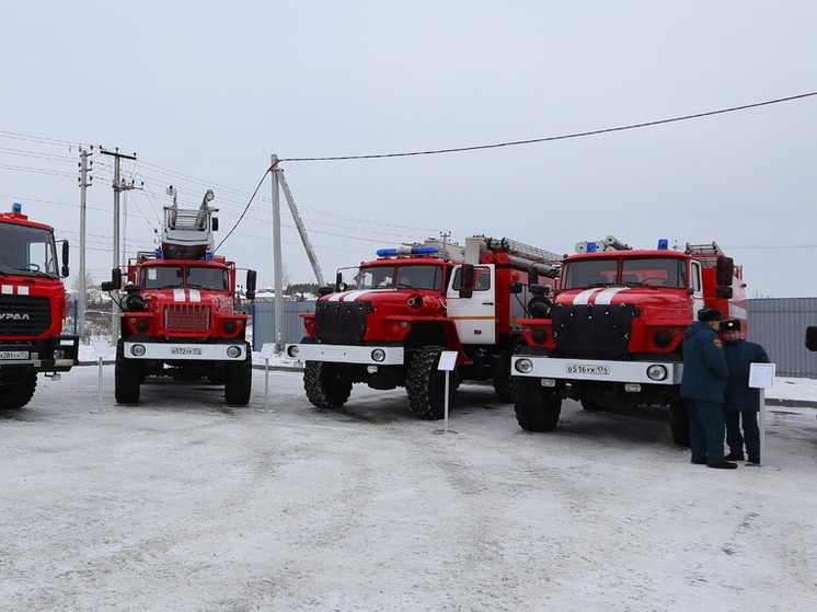 В селе Челябинской области ликвидирован крупный пожар в частном доме
