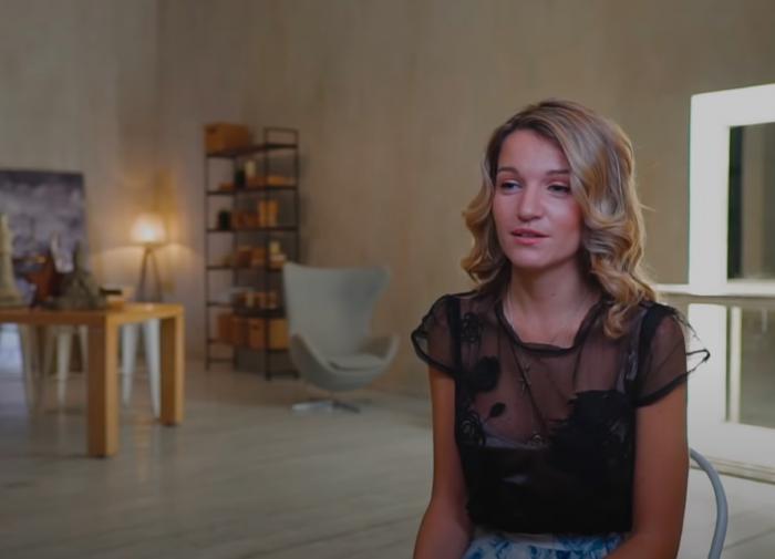 Певица Женя Малахова страдает из-за неправильного прикуса