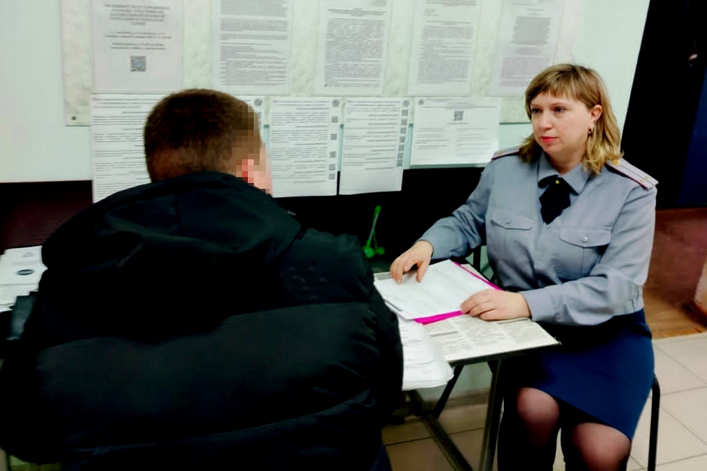 В Шумячском районе сотрудники УФСИН помогли бывшему осуждённому, оставшемуся без жилья после пожара