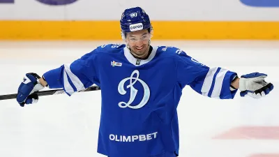 Дилан Сикьюра