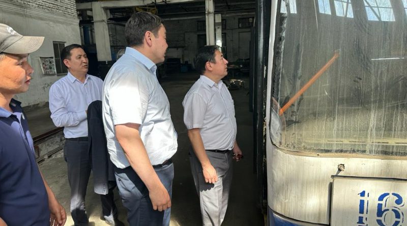 В Бишкеке отремонтировали восемь простаивавших троллейбусов