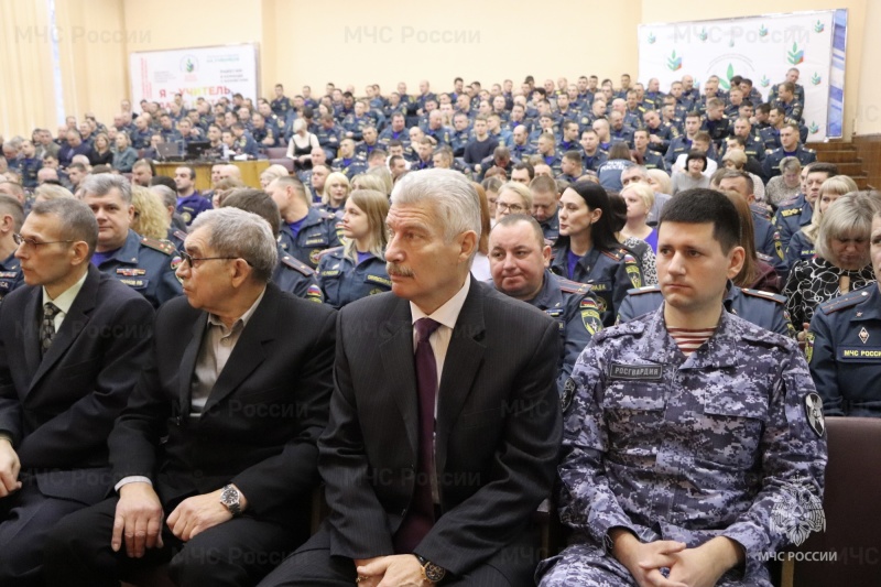В честь Дня спасателя состоялось торжественное собрание