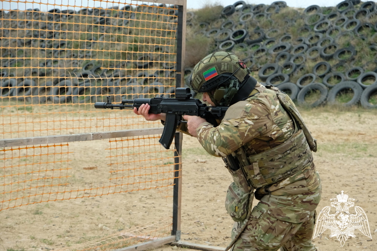 В Дагестане прошли испытания на право ношения знака отличия спецназа Росгвардии